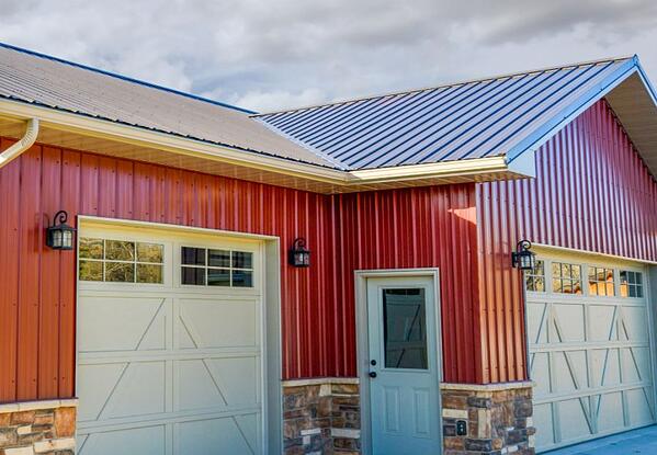 Barndominium Metal Siding and Metal Roofing